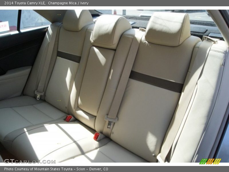 Champagne Mica / Ivory 2014 Toyota Camry XLE