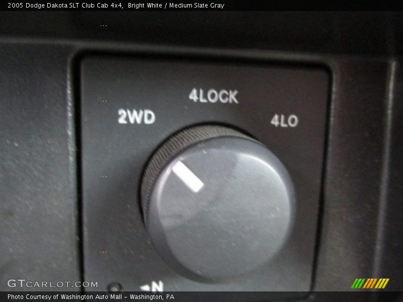 Bright White / Medium Slate Gray 2005 Dodge Dakota SLT Club Cab 4x4