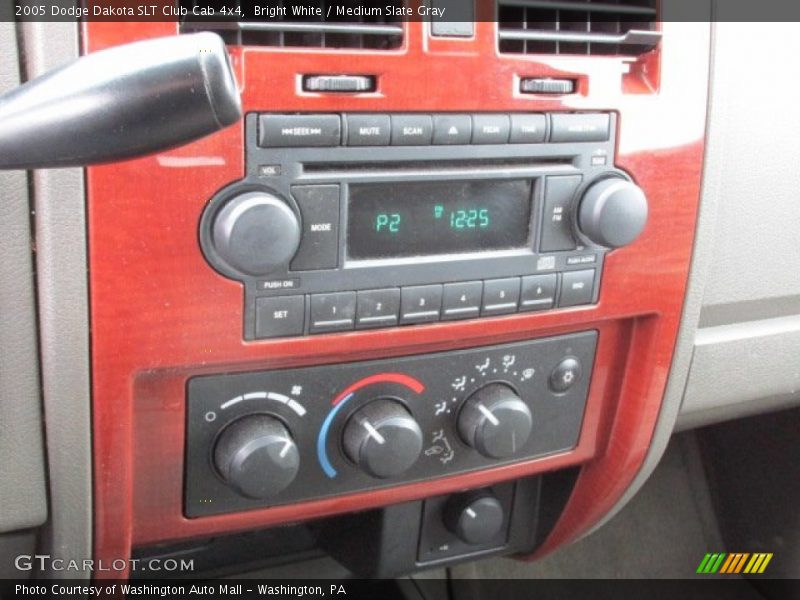 Bright White / Medium Slate Gray 2005 Dodge Dakota SLT Club Cab 4x4