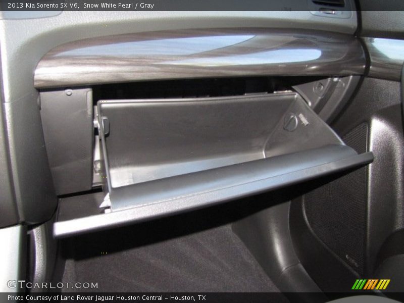 Snow White Pearl / Gray 2013 Kia Sorento SX V6