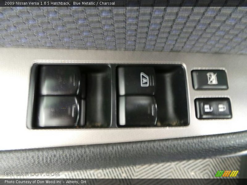 Blue Metallic / Charcoal 2009 Nissan Versa 1.8 S Hatchback
