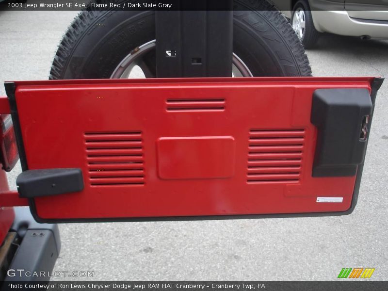 Flame Red / Dark Slate Gray 2003 Jeep Wrangler SE 4x4