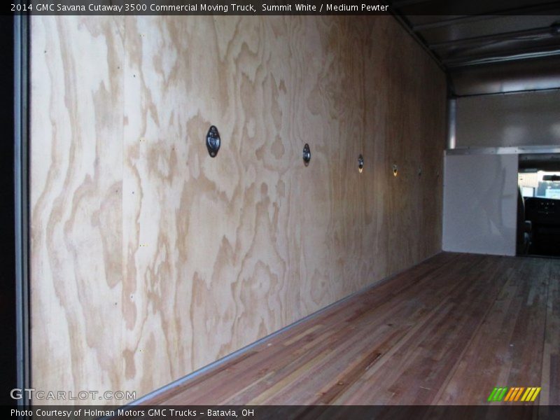 Summit White / Medium Pewter 2014 GMC Savana Cutaway 3500 Commercial Moving Truck