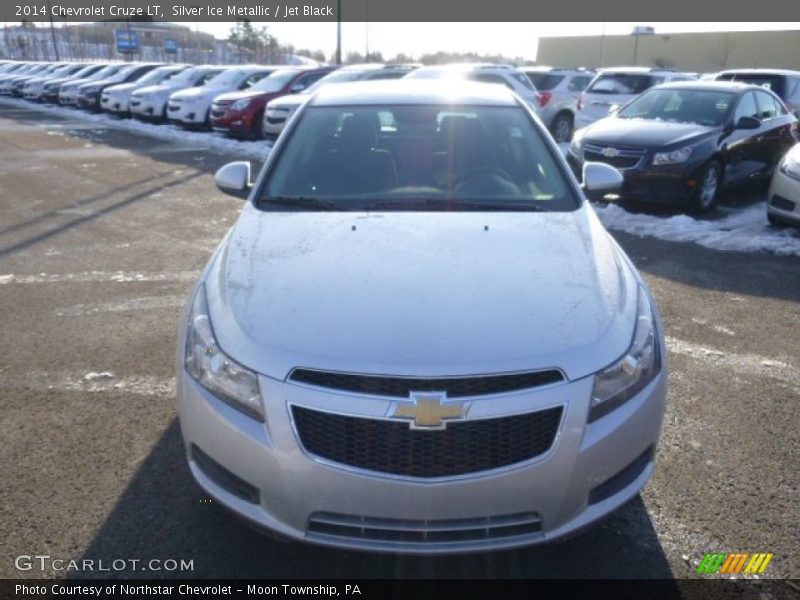 Silver Ice Metallic / Jet Black 2014 Chevrolet Cruze LT