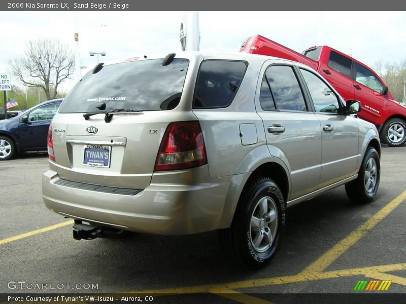 Sand Beige / Beige 2006 Kia Sorento LX