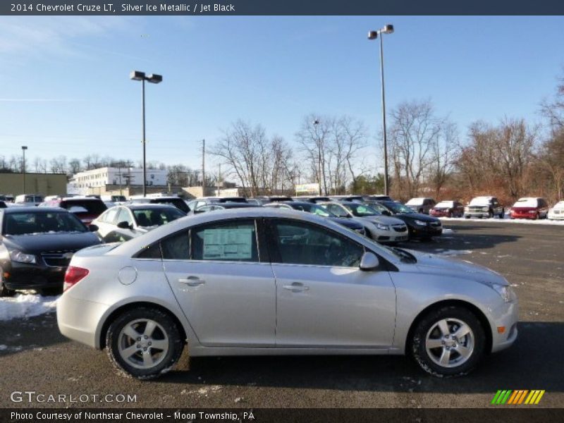 Silver Ice Metallic / Jet Black 2014 Chevrolet Cruze LT