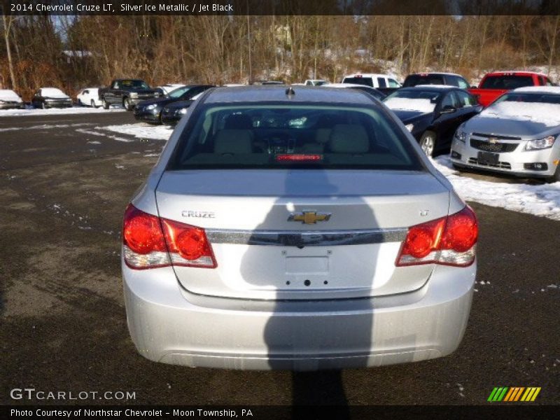 Silver Ice Metallic / Jet Black 2014 Chevrolet Cruze LT