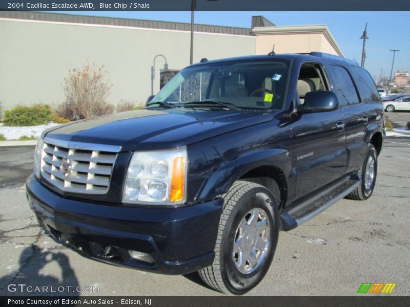 Front 3/4 View of 2004 Escalade AWD