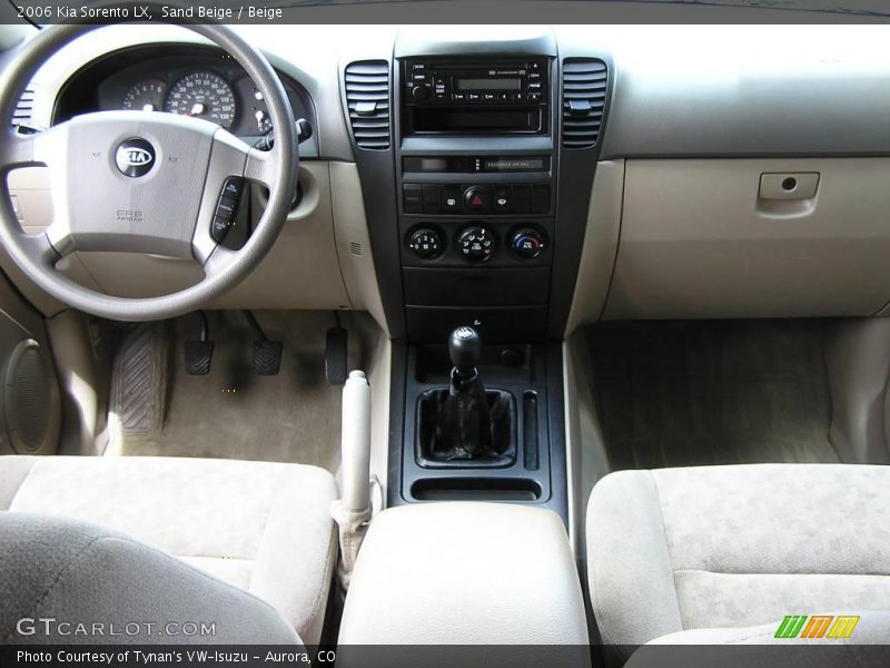 Sand Beige / Beige 2006 Kia Sorento LX