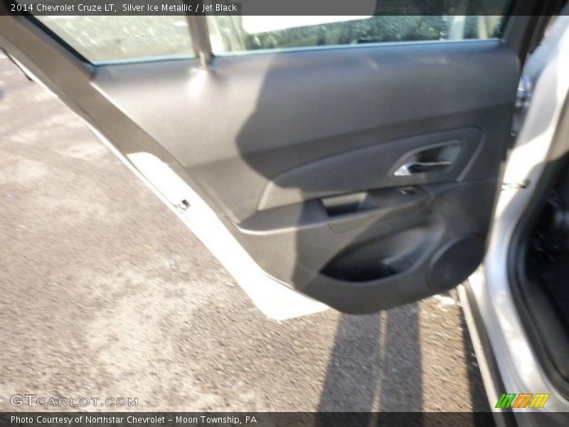 Silver Ice Metallic / Jet Black 2014 Chevrolet Cruze LT