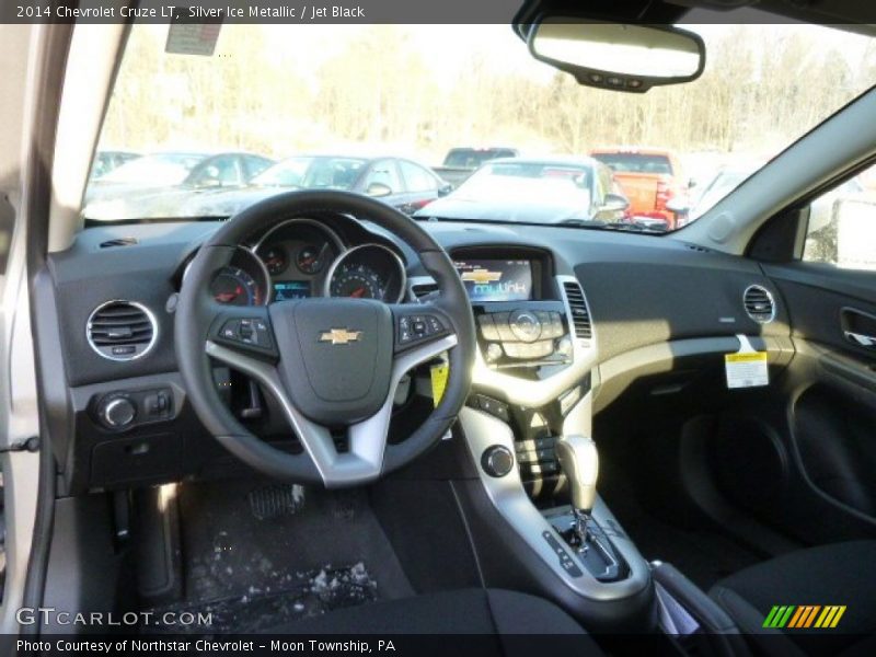 Silver Ice Metallic / Jet Black 2014 Chevrolet Cruze LT