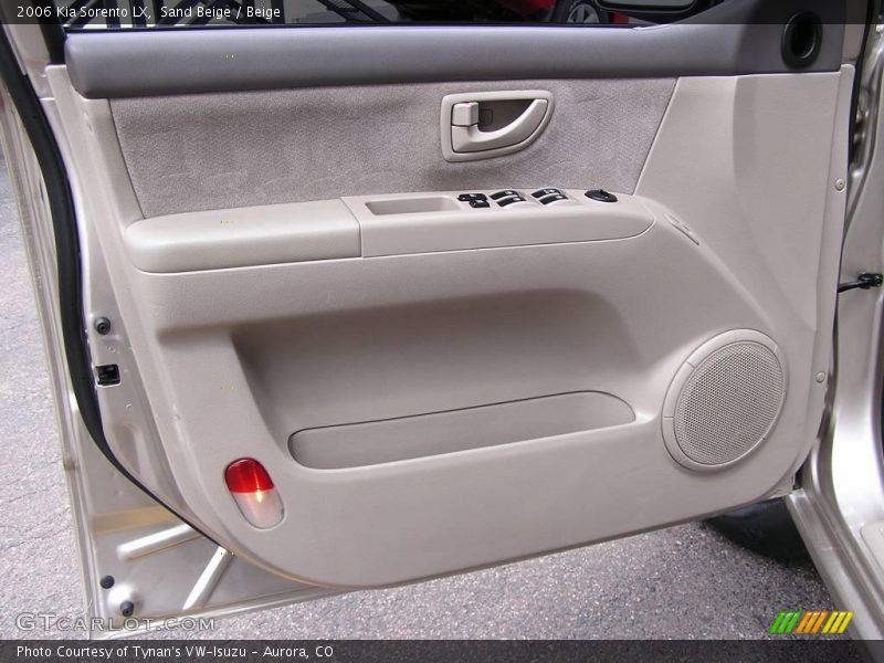 Sand Beige / Beige 2006 Kia Sorento LX