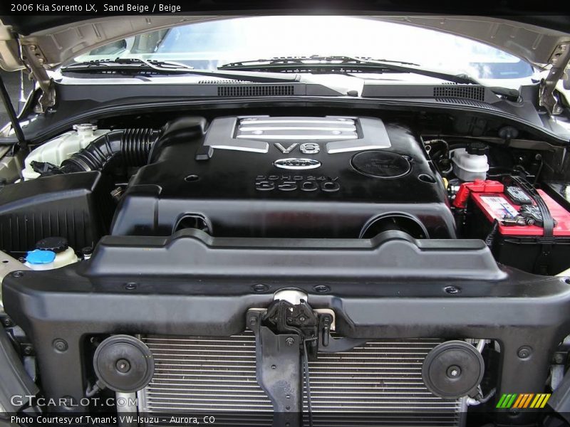 Sand Beige / Beige 2006 Kia Sorento LX