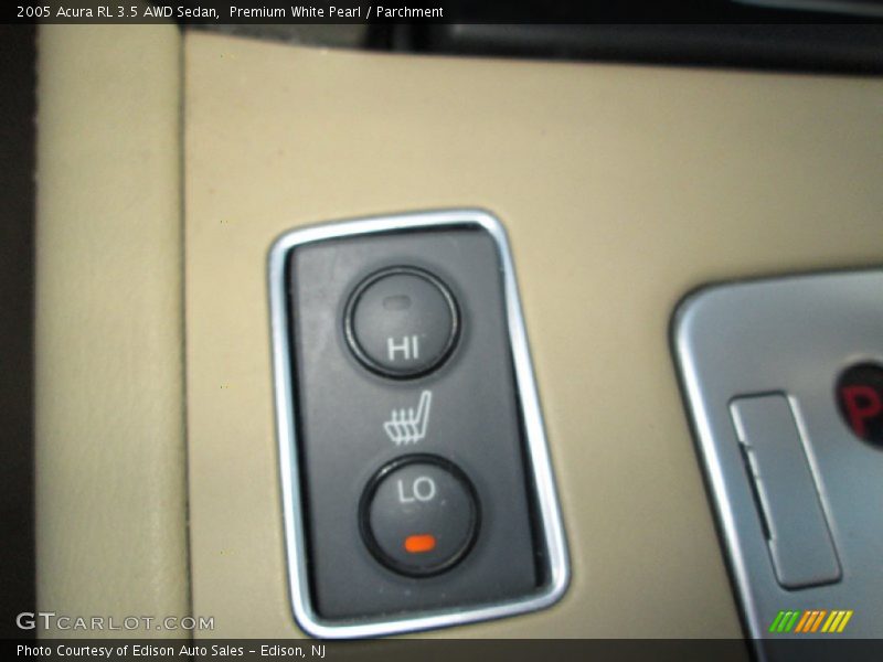 Premium White Pearl / Parchment 2005 Acura RL 3.5 AWD Sedan