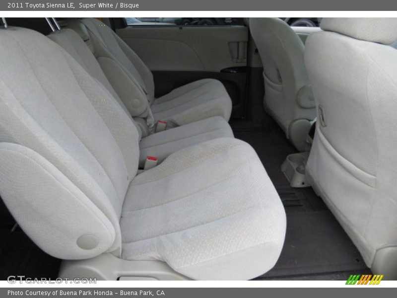 Super White / Bisque 2011 Toyota Sienna LE