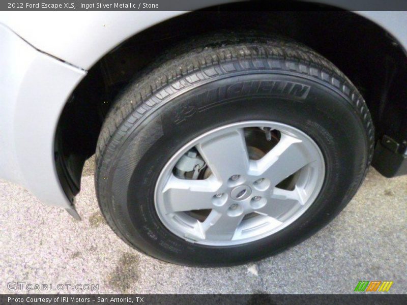 Ingot Silver Metallic / Stone 2012 Ford Escape XLS