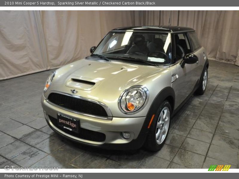 Sparkling Silver Metallic / Checkered Carbon Black/Black 2010 Mini Cooper S Hardtop