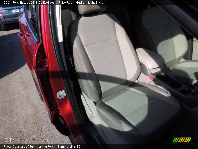 Ruby Red / Medium Light Stone 2014 Ford Escape SE 1.6L EcoBoost