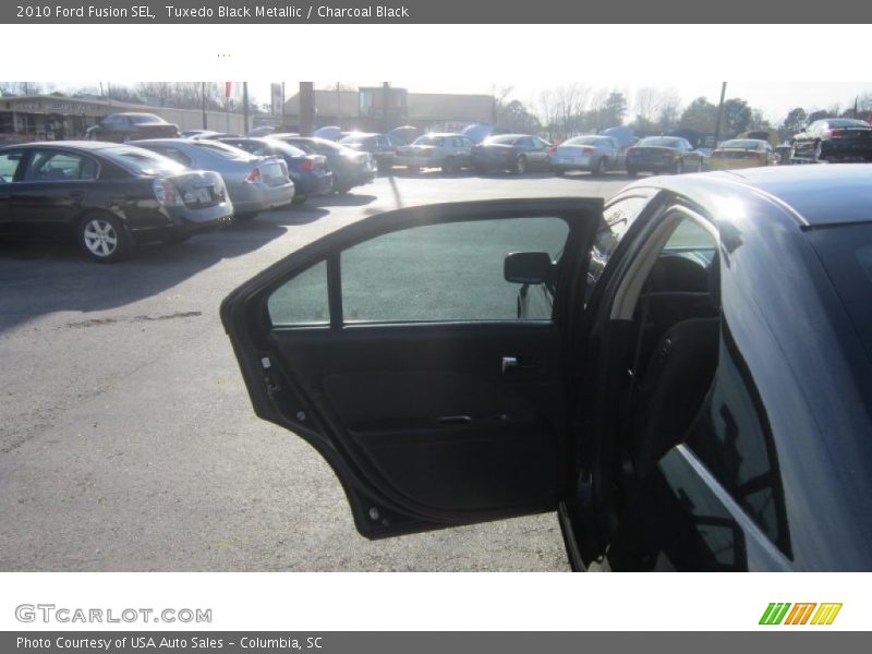 Tuxedo Black Metallic / Charcoal Black 2010 Ford Fusion SEL