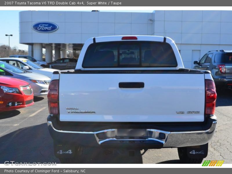 Super White / Taupe 2007 Toyota Tacoma V6 TRD Double Cab 4x4