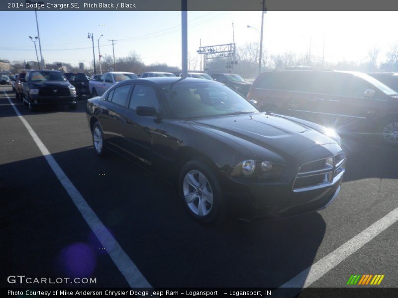 Pitch Black / Black 2014 Dodge Charger SE