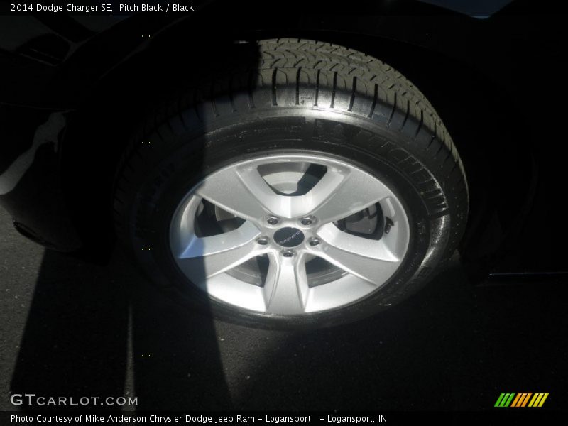 Pitch Black / Black 2014 Dodge Charger SE