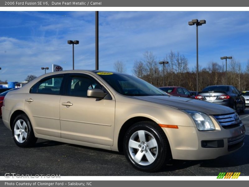 Front 3/4 View of 2006 Fusion SE V6