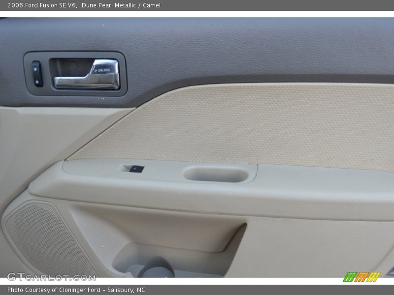 Dune Pearl Metallic / Camel 2006 Ford Fusion SE V6