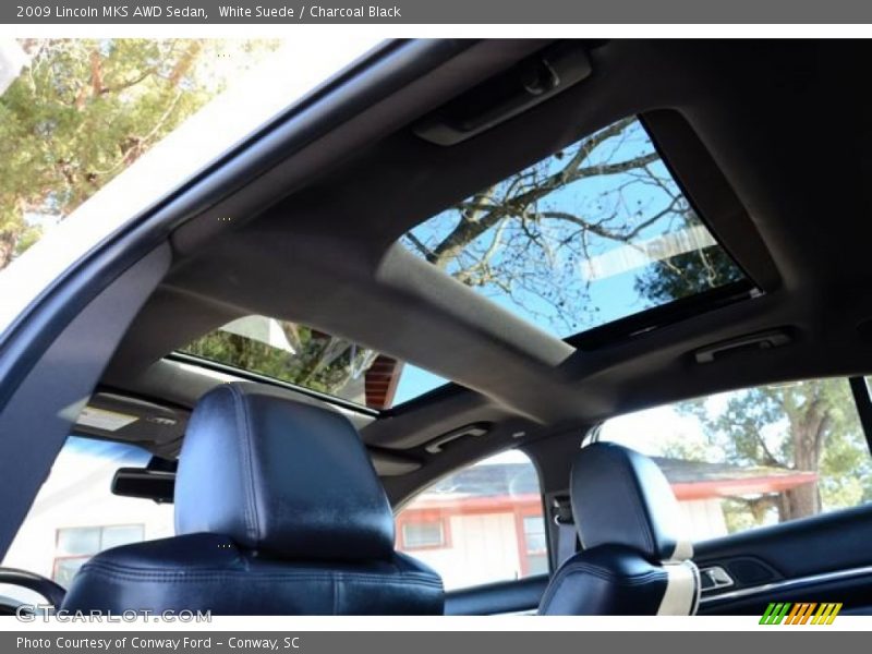 White Suede / Charcoal Black 2009 Lincoln MKS AWD Sedan