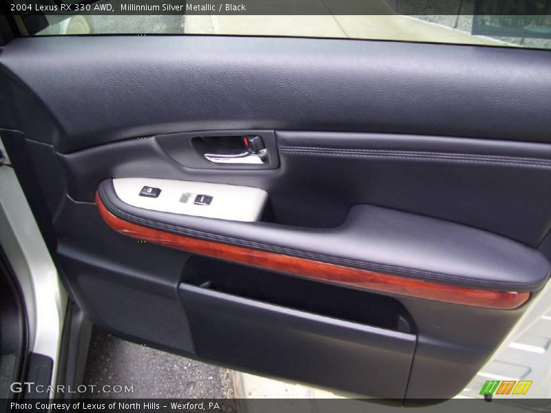Millinnium Silver Metallic / Black 2004 Lexus RX 330 AWD