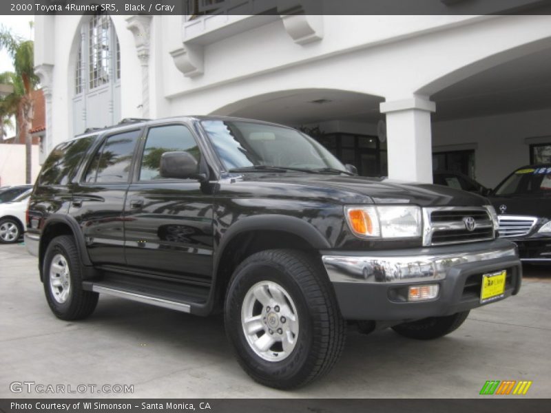 Black / Gray 2000 Toyota 4Runner SR5