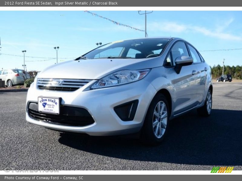 Ingot Silver Metallic / Charcoal Black 2012 Ford Fiesta SE Sedan