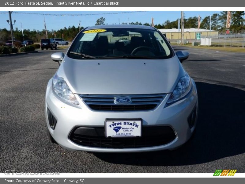 Ingot Silver Metallic / Charcoal Black 2012 Ford Fiesta SE Sedan