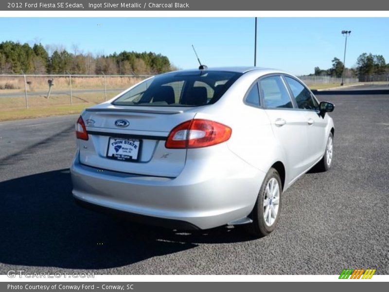 Ingot Silver Metallic / Charcoal Black 2012 Ford Fiesta SE Sedan