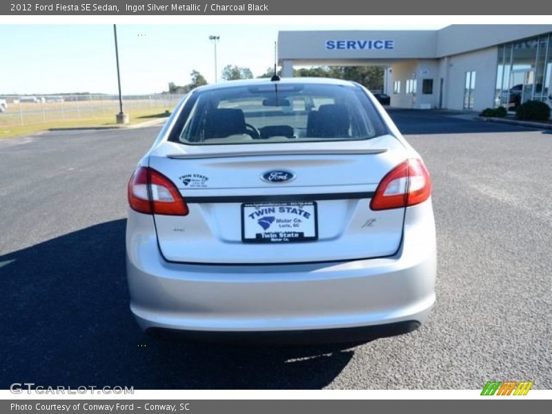 Ingot Silver Metallic / Charcoal Black 2012 Ford Fiesta SE Sedan