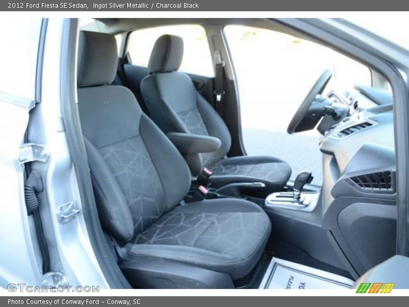 Ingot Silver Metallic / Charcoal Black 2012 Ford Fiesta SE Sedan