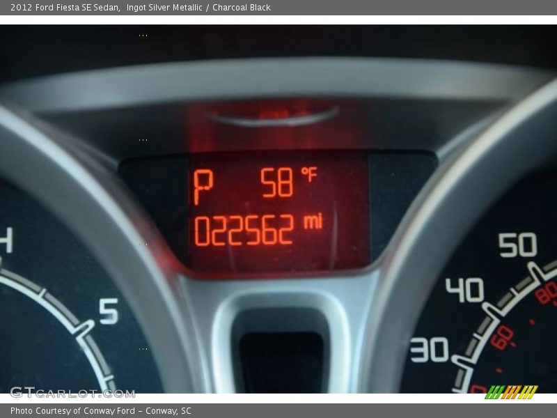 Ingot Silver Metallic / Charcoal Black 2012 Ford Fiesta SE Sedan
