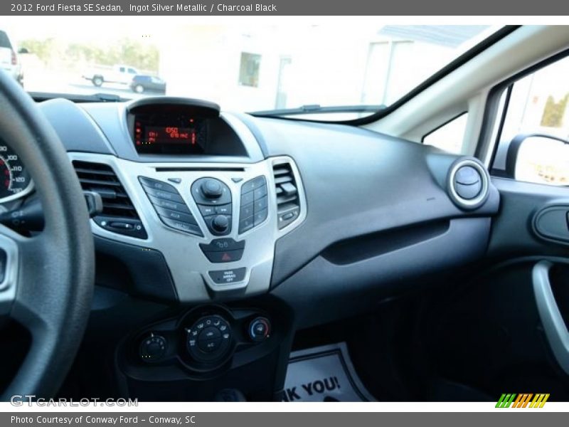 Ingot Silver Metallic / Charcoal Black 2012 Ford Fiesta SE Sedan