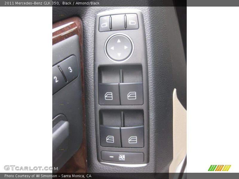 Black / Almond/Black 2011 Mercedes-Benz GLK 350