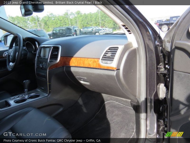 Brilliant Black Crystal Pearl / Black 2013 Jeep Grand Cherokee Limited