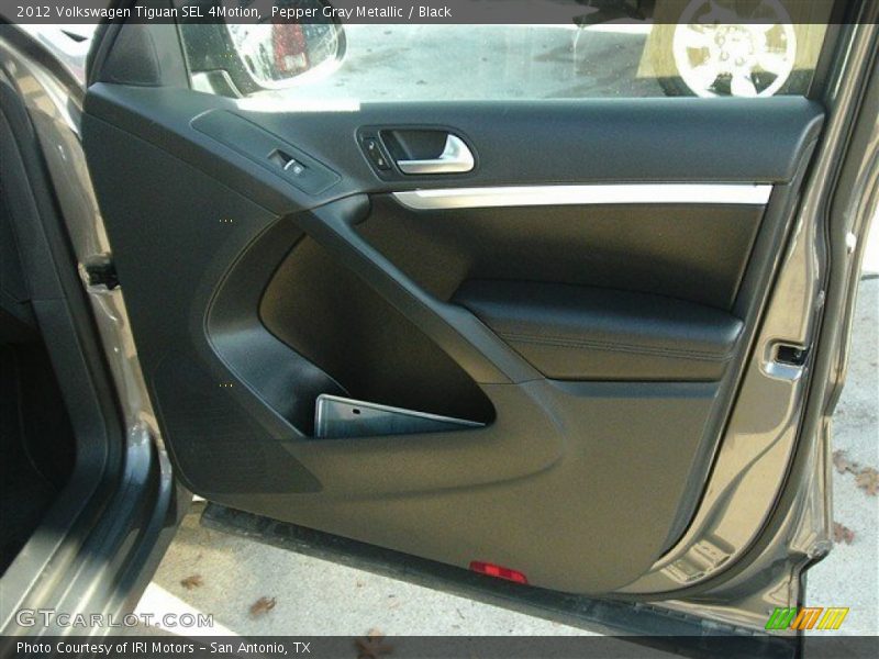 Pepper Gray Metallic / Black 2012 Volkswagen Tiguan SEL 4Motion