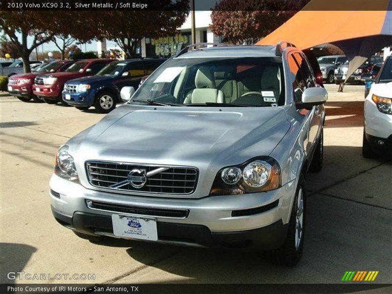 Silver Metallic / Soft Beige 2010 Volvo XC90 3.2