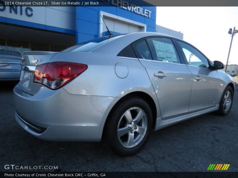 Silver Ice Metallic / Jet Black 2014 Chevrolet Cruze LT