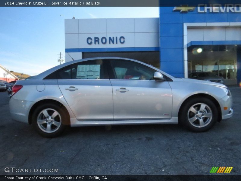 Silver Ice Metallic / Jet Black 2014 Chevrolet Cruze LT