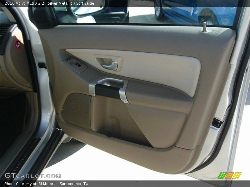Silver Metallic / Soft Beige 2010 Volvo XC90 3.2