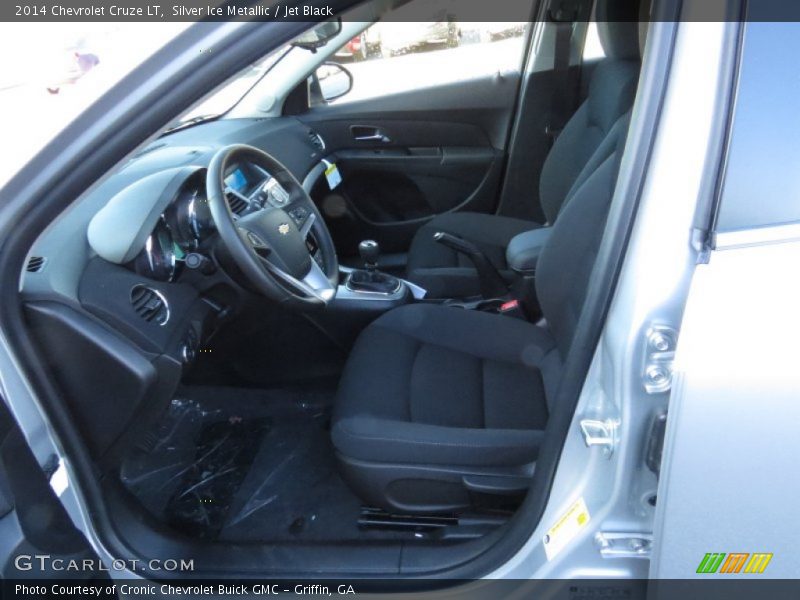 Silver Ice Metallic / Jet Black 2014 Chevrolet Cruze LT