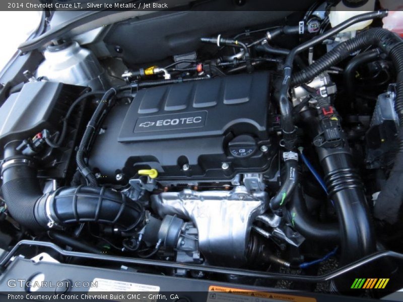 Silver Ice Metallic / Jet Black 2014 Chevrolet Cruze LT