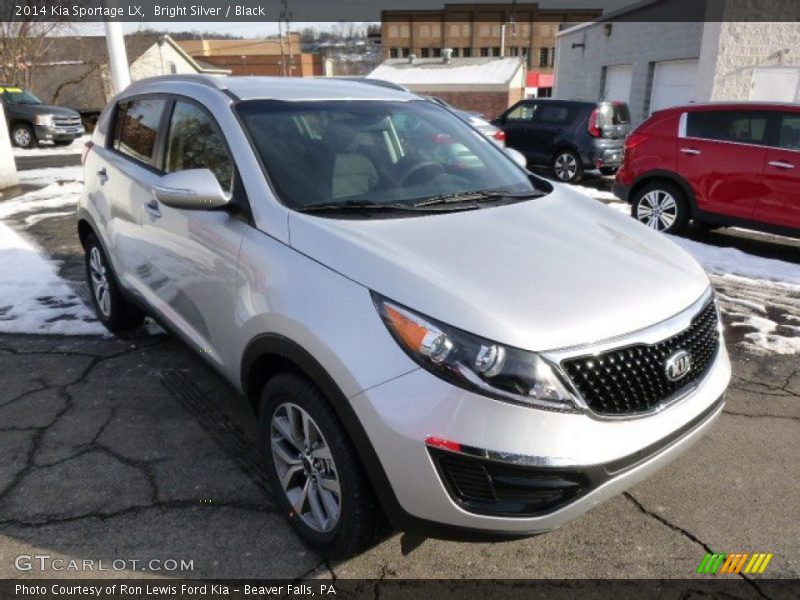 Front 3/4 View of 2014 Sportage LX