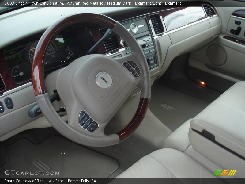 Autumn Red Metallic / Medium Dark Parchment/Light Parchment 2003 Lincoln Town Car Signature
