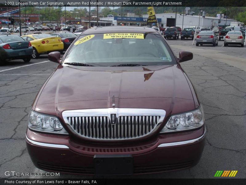 Autumn Red Metallic / Medium Dark Parchment/Light Parchment 2003 Lincoln Town Car Signature